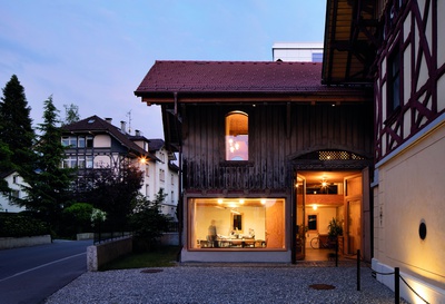 Oeconomiegebäude Josef Weiss, Dornbirn
Bauherrschaft: Philipp Nußbaumer und Julia Kick
Architektur: Julia Kick Architektin ZT, Dornbirn
Fertigstellung: 2017