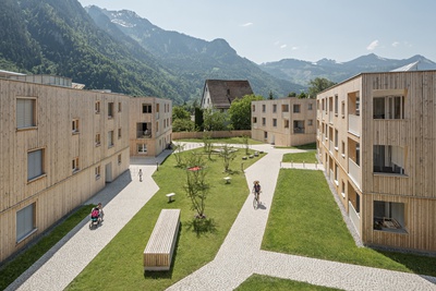 Wohnsiedlung Maierhof, Bludenz
Bauherrschaft: Wohnbauselbsthilfe Vorarlberger gemeinnützige registrierte Gen.m.b.H., Bregenz
Architektur: feld72 Architekten ZT GmbH, Wien/Feldkirch
Fertigstellung: 2019 – © Foto: Hertha Hurnaus Wohnsiedlung Maierhof, Bludenz
Bauherrschaft: Wohnbauselbsthilfe Vorarlberger gemeinnützige registrierte Gen.m.b.H., Bregenz
Architektur: feld72 Architekten ZT GmbH, Wien/Feldkirch
Fertigstellung: 2019