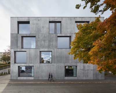 Atelier Klostergasse, Bregenz
Bauherrschaft: Bernardo Bader
Architektur: Bernardo Bader Architekt ZT GmbH, Bregenz
Fertigstellung: 2019