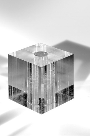 Bauherrenpreis-Würfel, Entwurf: Franz Kiener