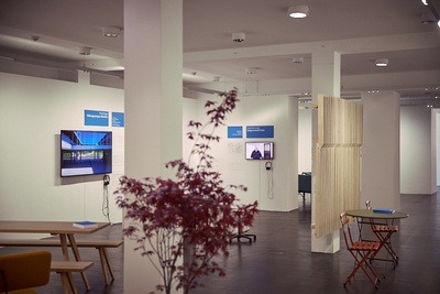 Ausstellungsansicht des Baukulturpreises der Hypo Vorarlberg 2025 | Foto © vai