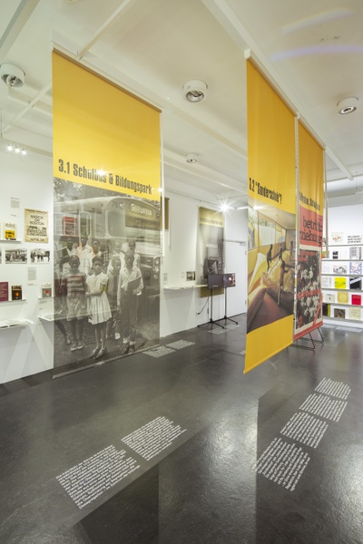 Ausstellung "Bildungsschock" im vai