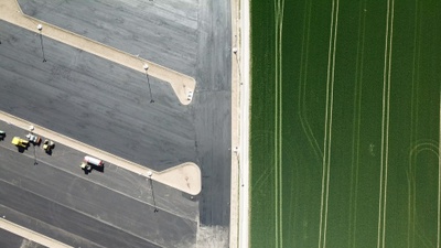 Verbaute Erde - Parkflächen statt Ackerland – © Foto: ÖHV Verbaute Erde - Parkflächen statt Ackerland