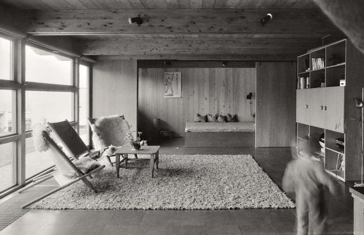 Rudolf Wäger, Siedlung Ruhwiesen, Schlins, 1971–1973 Innenraum – © Architekturzentrum Wien, Sammlung, Foto: Friedrich Achleitner Rudolf Wäger, Siedlung Ruhwiesen, Schlins, 1971–1973 Innenraum