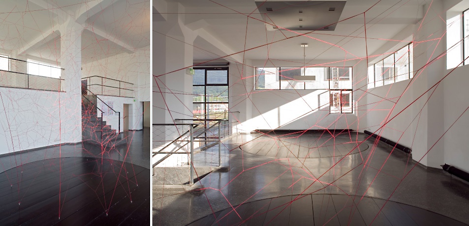 Installation "Red Respect" im aut