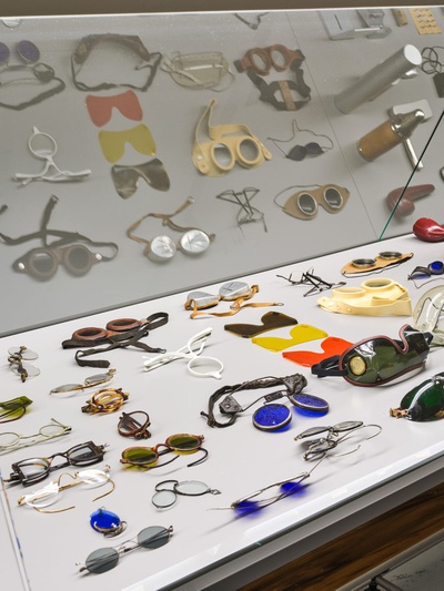 Blick in die Ausstellung "No Name Design" im aut