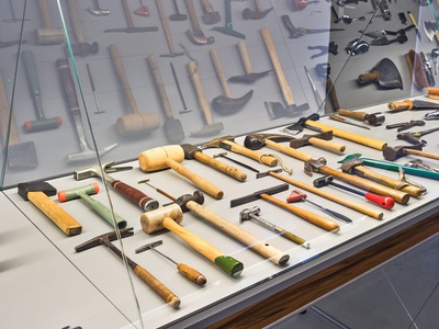 Blick in die Ausstellung "No Name Design" im aut