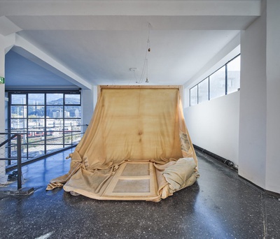 Installation "Numen / For Use: Negative Space" im aut