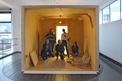 Das aut-Team im "Negative Space" von Numen/For Use – © aut Das aut-Team im "Negative Space" von Numen/For Use
