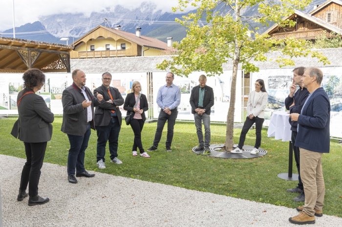 Eröffnung der Ausstellung "Neues Bauen in Tirol 2024" am Rimml-Areal in Oberhofen – © Charly Lair