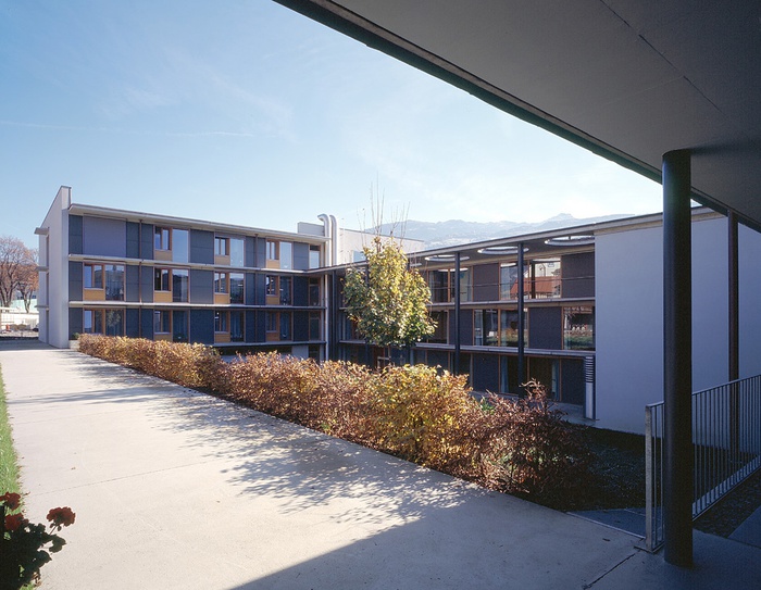 Seniorenwohnanlage "Haus im Seidnergarten", Hall in Tirol 2004