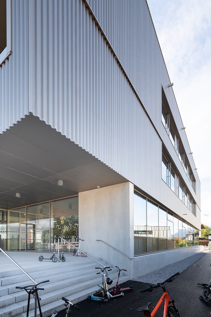 Volksschule und Sporthalle Kundl