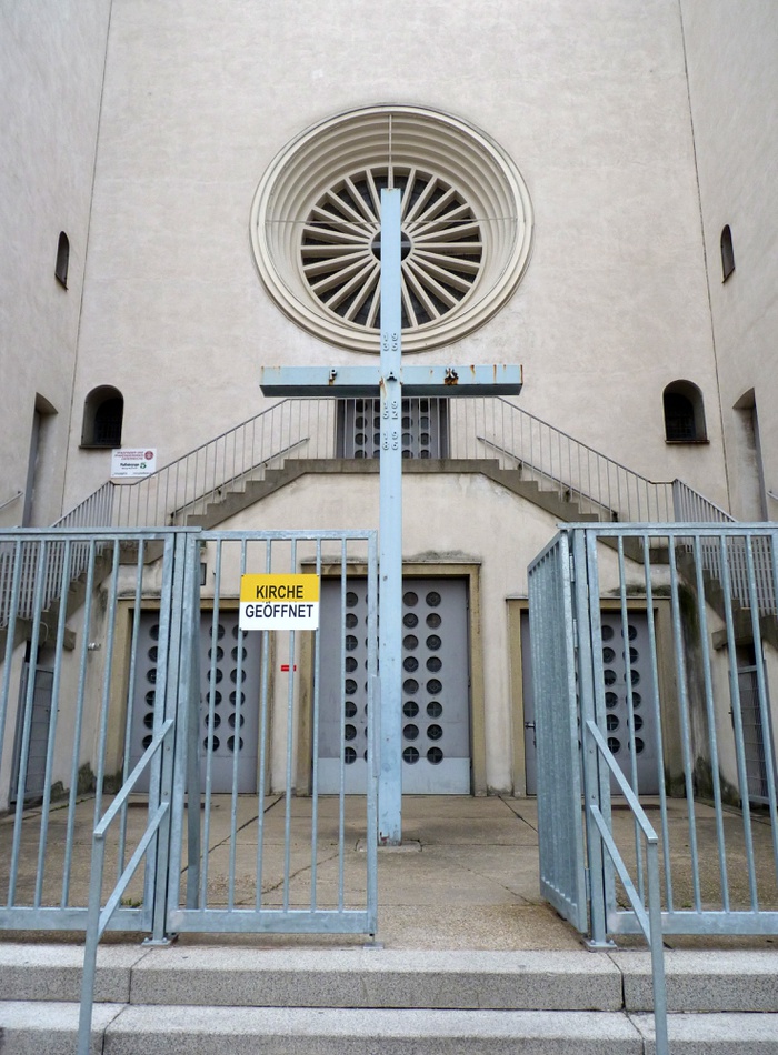 Königin des Friedens