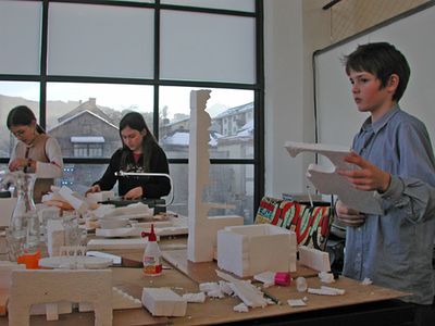 Fotos von Workshops und Exkursionen im Rahmen von "aut: kids"