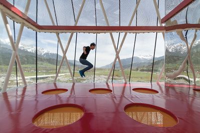 Swarovski Kristallwelten – Spielturm und  Spielplatz, Wattens, 2012 – 2015 (Architektur: Snøhetta Studio Innsbruck)