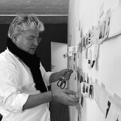 Lars Müller an der Wand