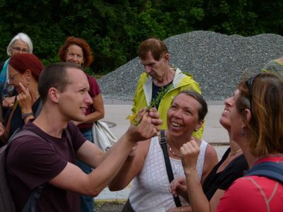 Spaziergang durch die unbekannte Welt der Pflanzen mit Thomas Schuh und Michael Thalinger