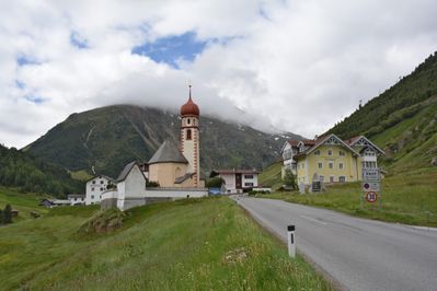 Norbert Fritz, Friedhof Vent, Sölden, 1983 – 84