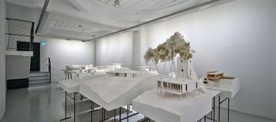 Blick in die Ausstellung "Rebuild: Figures of Space" im aut