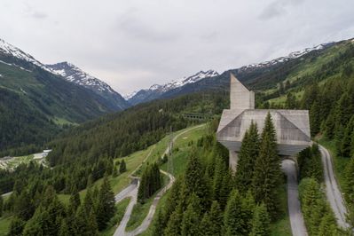 Hubert Prachensky und Ernst Heiss, Lüftungsanlagen Arlbergstraßentunnel, Maienwasen und Portal St. Jakob, 1975