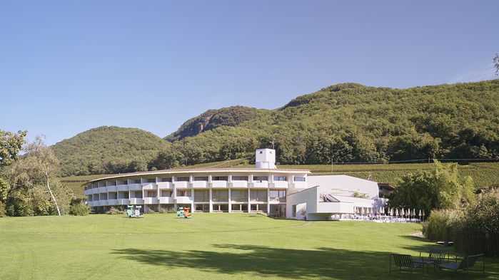 Othmar Barth, Seehotel Ambach, Kaltern, 1972  – 73