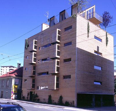 Anerkennung des Landes Tirol für Neues Bauen 1996: Wohnhaus Höttingerau 23a, Innsbruck, 1995-96 (Architektur: Armin Kattan, Martin Schranz, Erich Strolz)