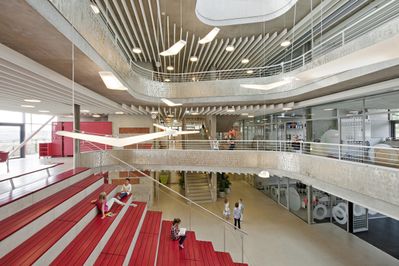 Schul- und Kulturzentrum Feldkirchen an der Donau; Bauherr: Gemeinde Feldkirchen an der Donau; Architektur & Freiraumplanung: fasch&fuchs.architekten, Wien