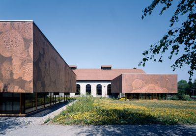 Stadtgarten Dornbirn (2001 bis 2003) Landschaftsarchitektur: Rotzler Krebs Partner Landschaftsarchitekten, Winterthur Architektur Museum inatura: Dietrich|Untertrifaller, Kaufmann/Lenz | Bauherr: Stadt Dornbirn