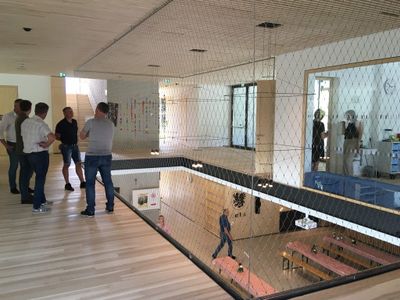 "Bildungszentrum Gerlos" – Führung mit den Architekt*innen Mario Dallaserra, Claudia Gast und Benedikt Hörmann (Unisono) durch das 2021 fertiggestellte Bildungszentrum Gerlos – in Kooperation mit Dorferneuerung Tirol