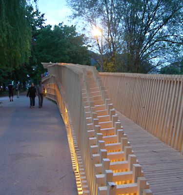 Architektur in Bewegung – Ausklang der Architekturtage 2008 auf der Uferplattform im Walther-Park Foto © aut. architektur und tirol