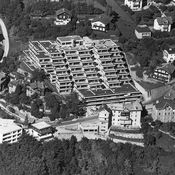 Norbert Heltschl, Terrassenhausanlage Hötting, Innsbruck, 1968–74, Luftaufnahme 1972