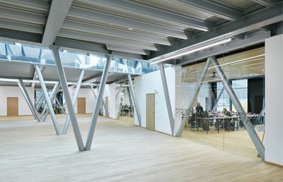 Erweiterung, Umbau und Funktionssanierung HBLA für Tourismus, St. Johann in Tirol, 2013 – 2017 (Architektur: wiesflecker-architekten)