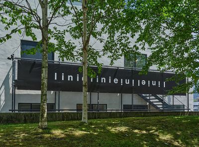 Heinz Gappmayr: Linie, line, 1966, Installation am Adambräu
