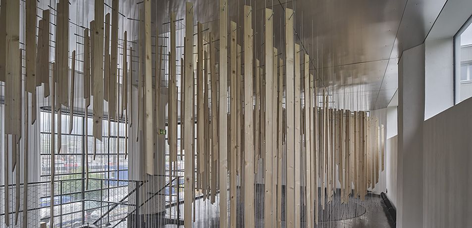 Krater Fajan, Viel TamTam um Nichts