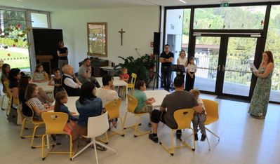 "Volksschule Fügenberg" – Führung mit dem Architekten Christian Öller durch die 2018 fertiggestellte Schule in der Gemeinde Fügenberg – in Kooperation mit Dorferneuerung Tirol