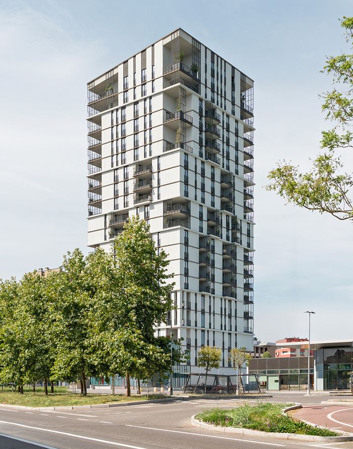 Park Associati, Torre Parko, Saronno