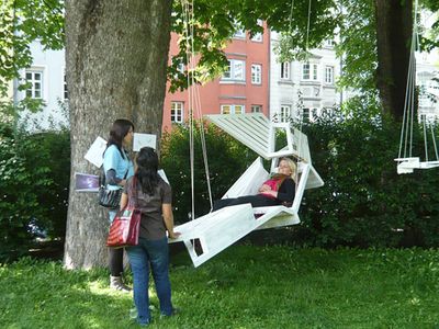 Die neuen Ansichtsexemplare im Waltherpark – "Free like a bird" – aus Sicherheitsgründen nur einen Tag im Park präsent.