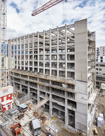 Das RAIQA, Innsbruck – ein Best-Practice-Beispiel für den Umgang mit bestehenden Stahlbetonstrukturen. (Architektur: Pichler & Traupmann)