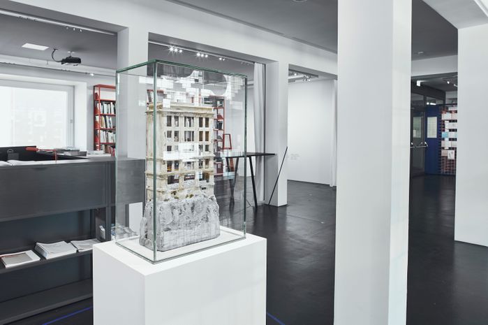 Kunst in der Lesezone im vai | Judith Saupper: o.T. (Gute Alte Zeit II)