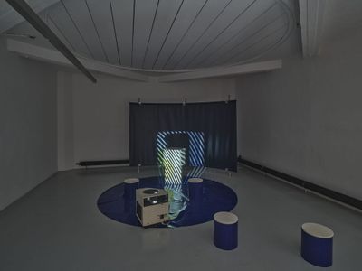 Blick in die Ausstellung "Hans-Walter Müller: Ich habe die Schwerkraft schon verlassen"