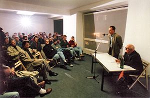 Erste Veranstaltung des Architekturforum Tirol im März 1994: ein Vortrag von Friedrich Achleitner
