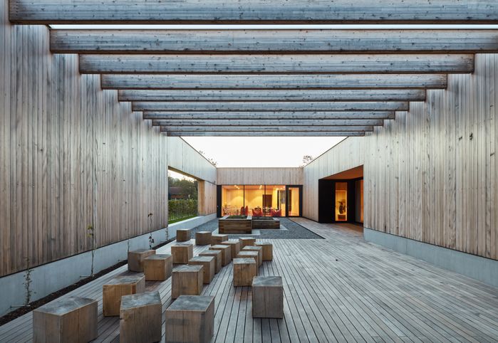 Volksschule Unterdorf, Höchst Bauherrschaft: Gemeinde Höchst Architektur: Dietrich | Untertrifaller Architekten ZT GmbH, Bregenz Fertigstellung: 2017
