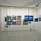 Blick in die Ausstellung "Steine zwischen den Fronten" im aut