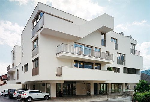 Wohn- und Geschäftshaus, Zirl