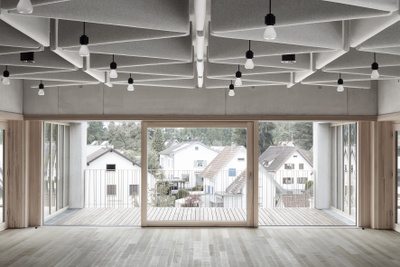 Schule Schendlingen
Architektur: ARGE Matthias Bär, Bernd Riegger, Querformat