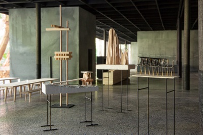 Die Modelle im Modell, Studie für die Modellausstellung im Werkraum Bregenzerwald – © Foto: Atelier Peter Zumthor Die Modelle im Modell, Studie für die Modellausstellung im Werkraum Bregenzerwald